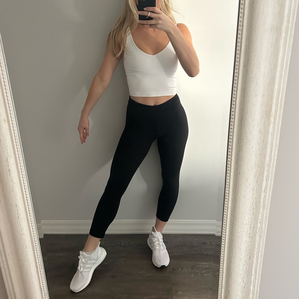 Lululemon 3/4 Black Leggings